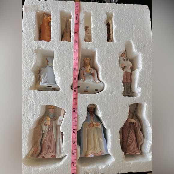 ▪️ Lefton 1992 Porcelain Nativity Scene – 10-Piece Vintage Christmas Set - Picture 13 of 16